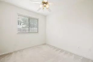 4528 St Francis Ave, Dallas, TX 75227 - Photo 9