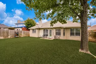 4528 Saint Francis Ave, Dallas, TX 75227 - Photo 11