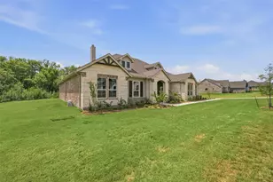 1001 Perrin Ln, Van Alstyne, TX 75495 - Photo 3