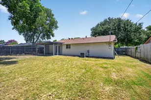 913 Russell Ln, Bedford, TX 76022 - Photo 27