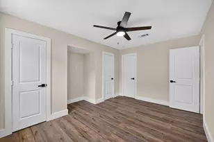 913 Russell Ln, Bedford, TX 76022 - Photo 19