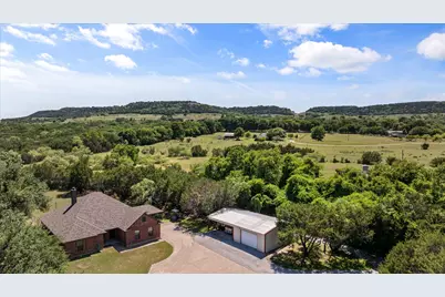 425 Indian Mountain Court, Granbury, TX 76048 - Photo 35