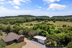 425 Indian Mountain Ct, Granbury, TX 76048 - Photo 35