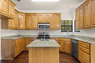 425 Indian Mountain Ct, Granbury, TX 76048 - Photo 15