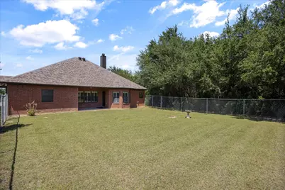 425 Indian Mountain Court, Granbury, TX 76048 - Photo 37