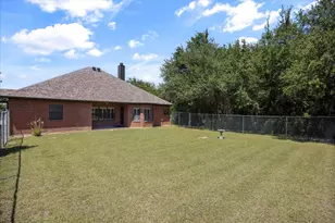 425 Indian Mountain Ct, Granbury, TX 76048 - Photo 37