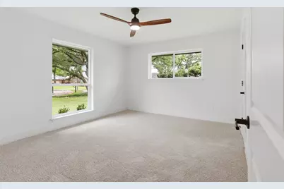 105 Wellesley Drive, Irving, TX 75062 - Photo 23