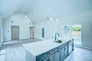 11535 Strand St, Dallas, TX 75218 - Photo 9