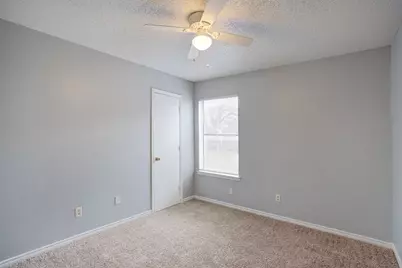 313 Queens Court S #B, Mansfield, TX 76063 - Photo 11