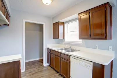 313 Queens Court S #B, Mansfield, TX 76063 - Photo 7