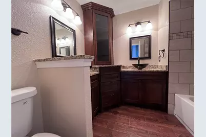2466 Channing Drive, Grand Prairie, TX 75052 - Photo 19