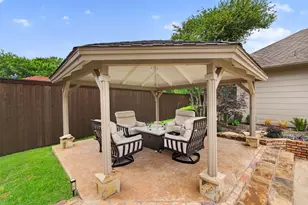 6011 Twin Coves St, Dallas, TX 75248 - Photo 39