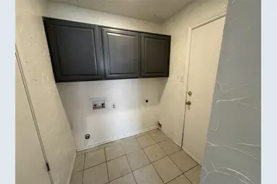 2122 Rainwood Court, Arlington, TX 76017 - Photo 5