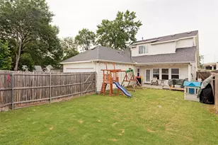825 E Powell Ave, Fort Worth, TX 76104 - Photo 11