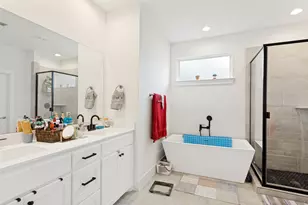 825 E Powell Ave, Fort Worth, TX 76104 - Photo 5