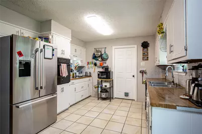 817 S Old Temple Road, Lorena, TX 76655 - Photo 5