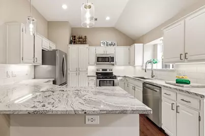 2215 Dallas Drive, Carrollton, TX 75006 - Photo 11