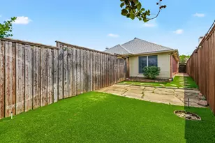 2215 Dallas Dr, Carrollton, TX 75006 - Photo 27