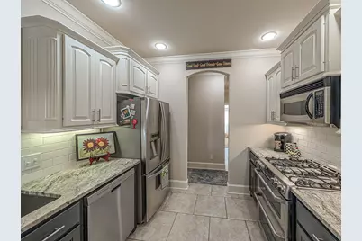 685 Bunker Drive, Tyler, TX 75703 - Photo 11