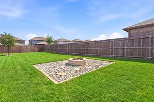 945 Alton Dr, Aubrey, TX 76227 - Photo 21