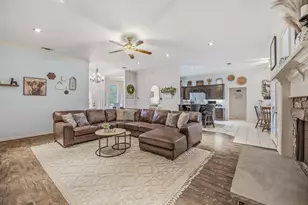 3625 4 Trees Dr, Weatherford, TX 76087 - Photo 5