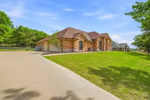 3625 4 Trees Dr, Weatherford, TX 76087 - Photo 3