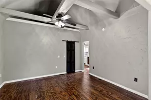 715 W Munson St, Denison, TX 75020 - Photo 3