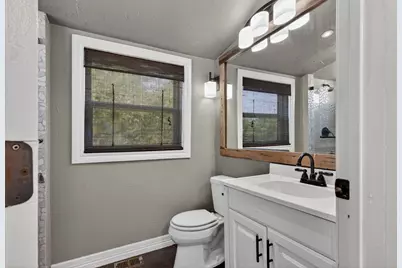 715 W Munson Street, Denison, TX 75020 - Photo 19