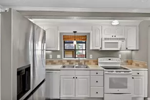 715 W Munson St, Denison, TX 75020 - Photo 13