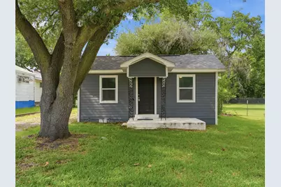 519 E Gandy Street, Denison, TX 75021 - Photo 1