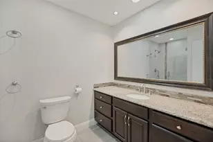 2200 Marble Falls Dr, Carrollton, TX 75007 - Photo 23