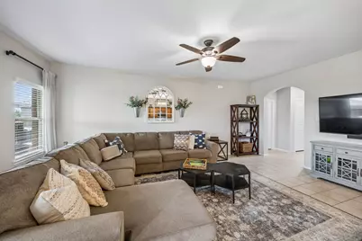 915 Amber Street, Princeton, TX 75407 - Photo 5