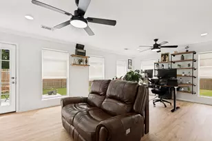 5216 Chessie Cir, Haltom City, TX 76137 - Photo 19