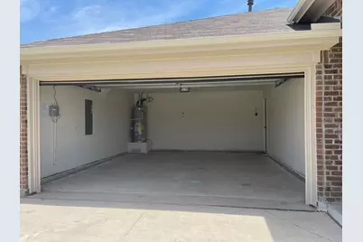 2423 Montgomery Street, Sherman, TX 75090 - Photo 3