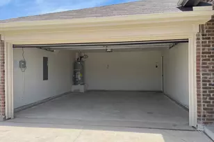 2423 Montgomery St, Sherman, TX 75090 - Photo 3