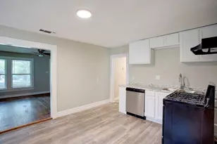 1005 N Buffalo Ave, Cleburne, TX 76033 - Photo 9