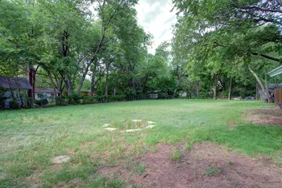 1005 N Buffalo Avenue, Cleburne, TX 76033 - Photo 17