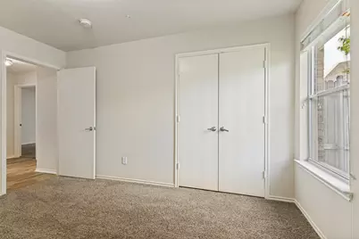 556 Winbridge Lane, Fort Worth, TX 76052 - Photo 21
