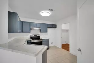 2306 Balvanera Plaza, Dallas, TX 75211 - Photo 5
