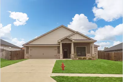 16221 Crossing Circle, Lindale, TX 75771 - Photo 1