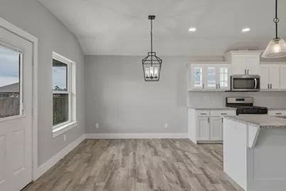 16221 Crossing Circle, Lindale, TX 75771 - Photo 15