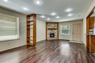 110 Crandall Rd, Irving, TX 75060 - Photo 3