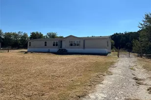 912 Partridge Ct, Granbury, TX 76049 - Photo 5