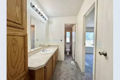 912 Partridge Court, Granbury, TX 76049 - Photo 17