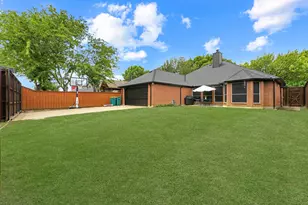 1040 Essex Dr, Cedar Hill, TX 75104 - Photo 21