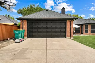 1040 Essex Dr, Cedar Hill, TX 75104 - Photo 23