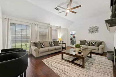 1040 Essex Drive, Cedar Hill, TX 75104 - Photo 9