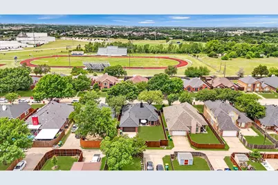 1040 Essex Drive, Cedar Hill, TX 75104 - Photo 27