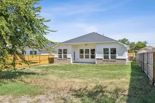 4617 Pickett St, Greenville, TX 75401 - Photo 3