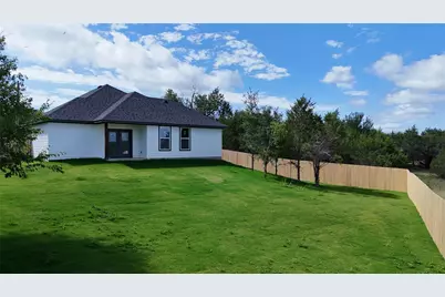 5708 Vanessa Court, Granbury, TX 76048 - Photo 3